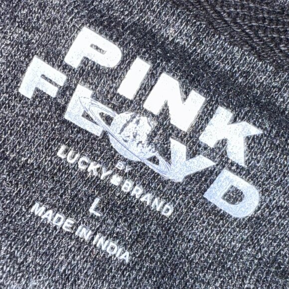 🎸 Pink Floyd Rainbow Crewneck Sweatshirt – Dark Gray Heathered (Women’s L) - Picture 6 of 7